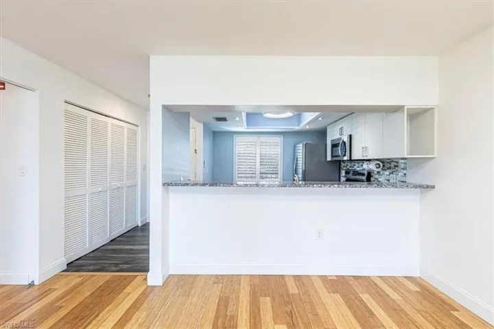 5709  Gage  LN, Naples, FL 34113