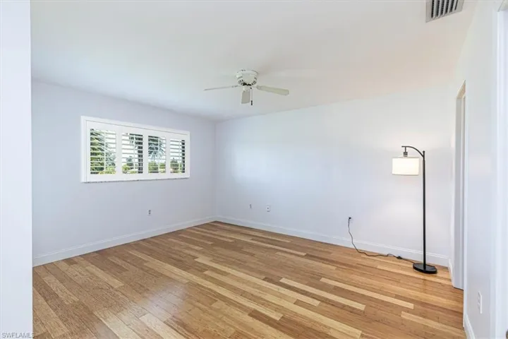 5709  Gage  LN, Naples, FL 34113