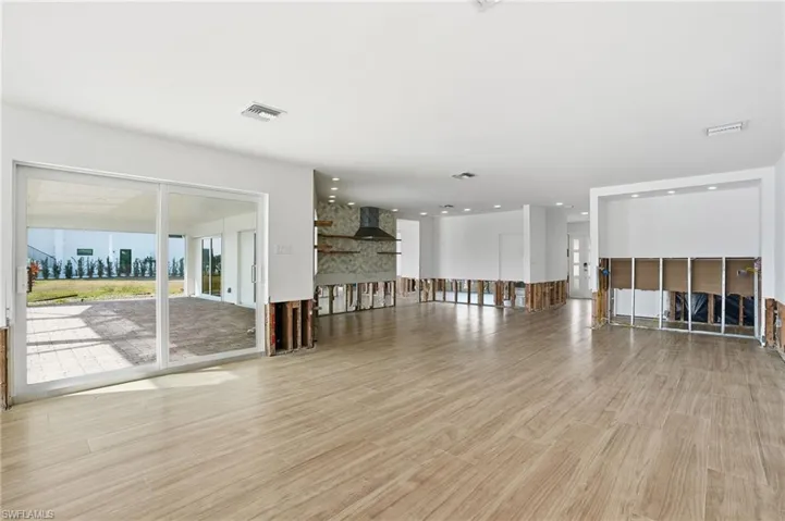 380 Conners Ave, Naples, Florida 34108