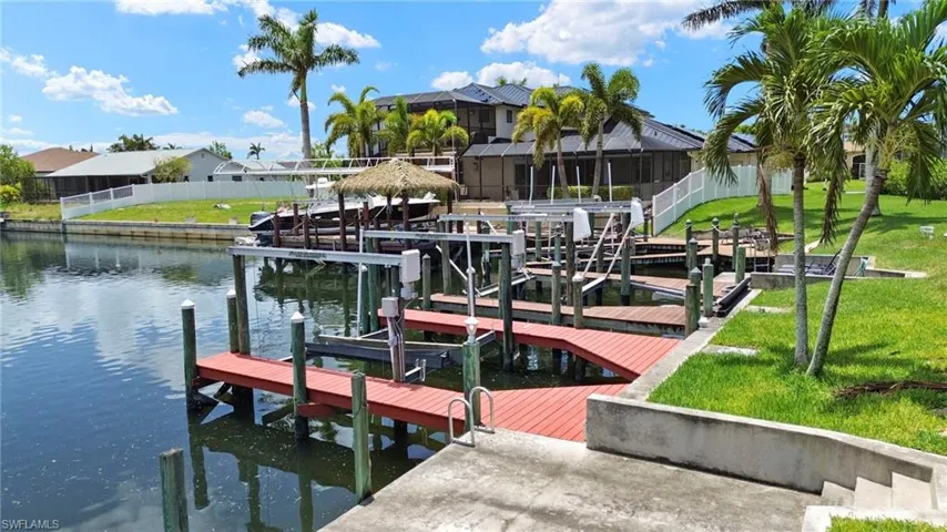 3925 Oasis Blvd, Cape Coral, Florida 33914