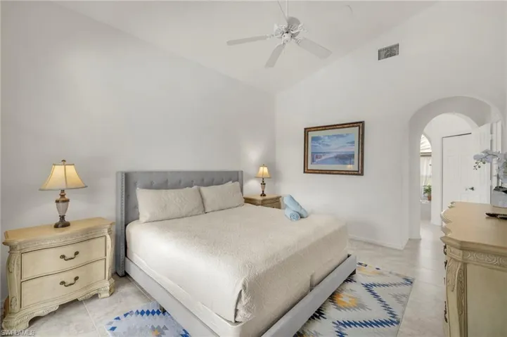 3925 Oasis Blvd, Cape Coral, Florida 33914