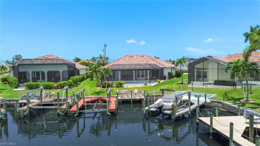 3925 Oasis Blvd, Cape Coral, Florida 33914