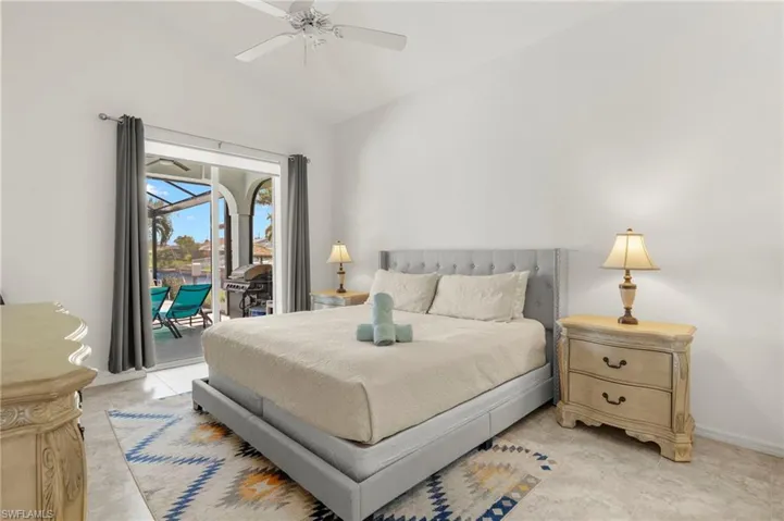 3925 Oasis Blvd, Cape Coral, Florida 33914