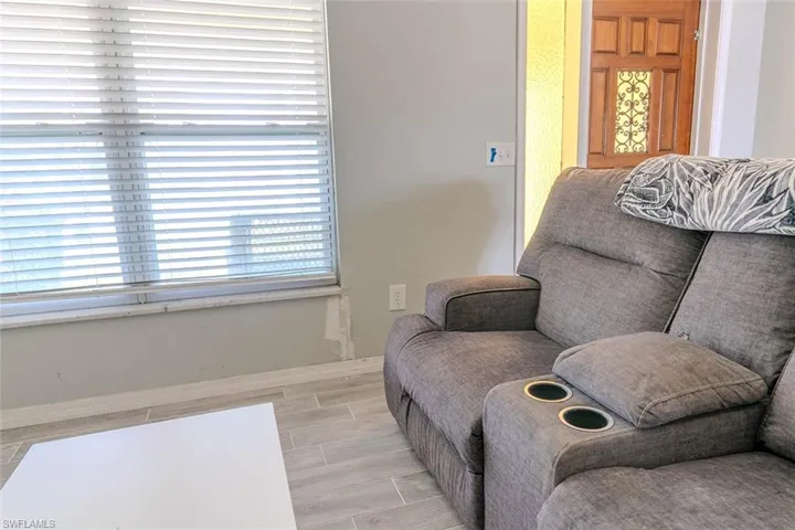 220 Albatross St, Fort Myers Beach, Florida 33931