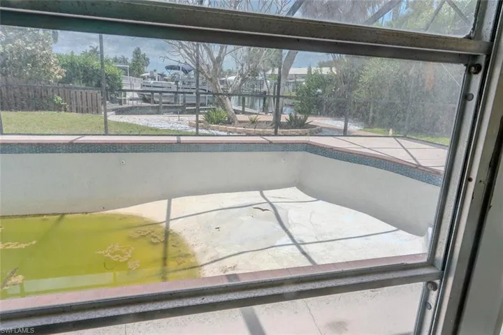 220 Albatross St, Fort Myers Beach, Florida 33931