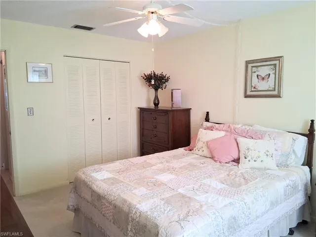 2 Tangelo Ct, Lehigh Acres, Florida 33936