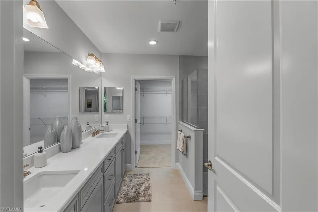 2640 Seychelles CIR, Naples, FL 34112,224083207