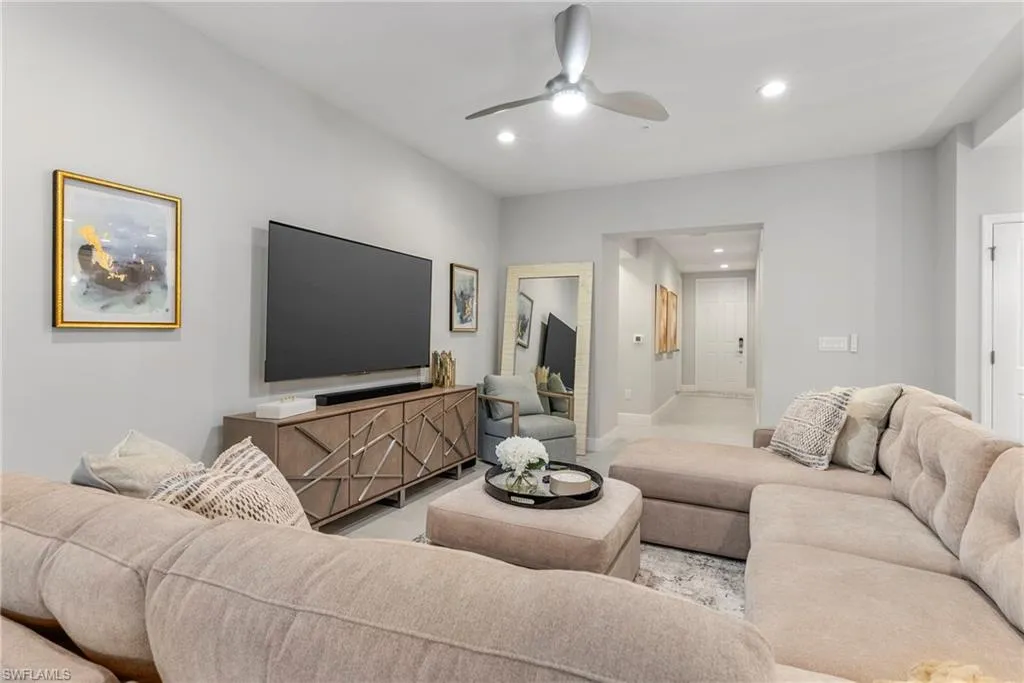 2640 Seychelles CIR, Naples, FL 34112,224083207