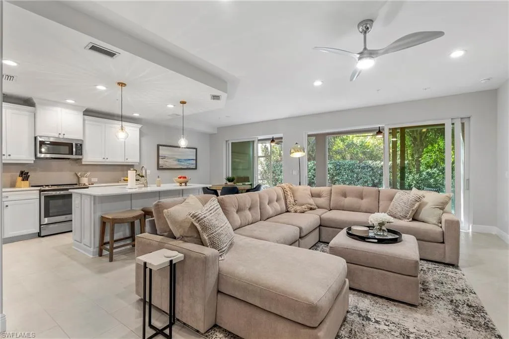 2640 Seychelles CIR, Naples, FL 34112,224083207