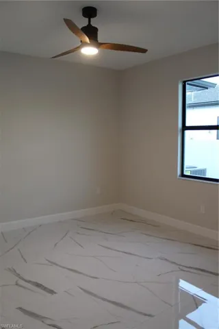 Empty room with ceiling fan