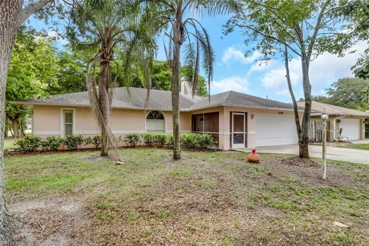 12393 Londonderry Ln, Bonita Springs, Florida 34135