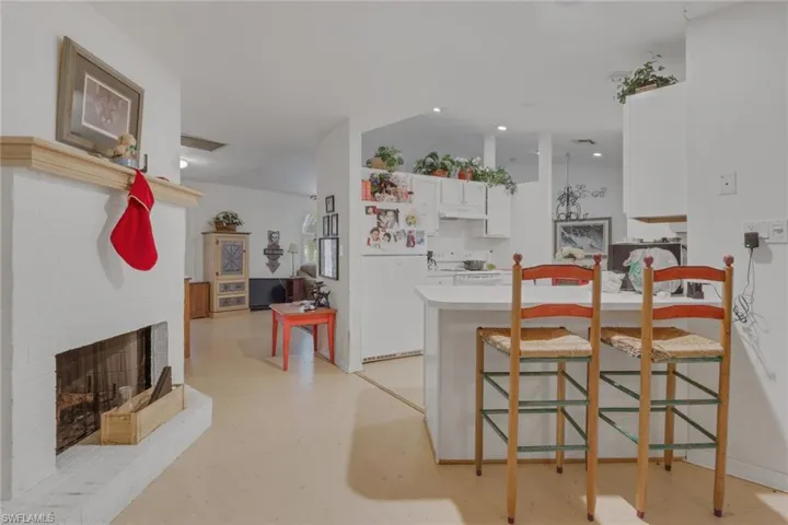 12393 Londonderry Ln, Bonita Springs, Florida 34135