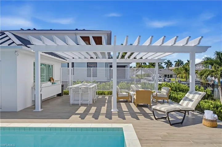 3737 Crayton Rd, Naples, Florida 34103