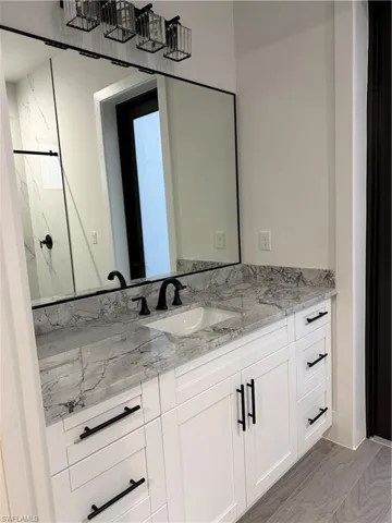 526  16th SE ST, Naples, FL 34117