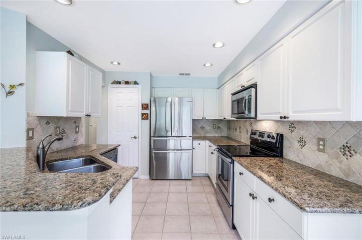 Updated appliances, ample counter and cabinet space.