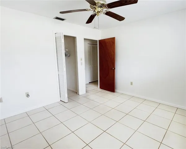 699  110th N AVE, Naples, FL 34108