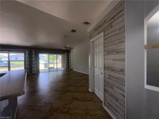 2905  20th W ST, Lehigh Acres, FL 33971
