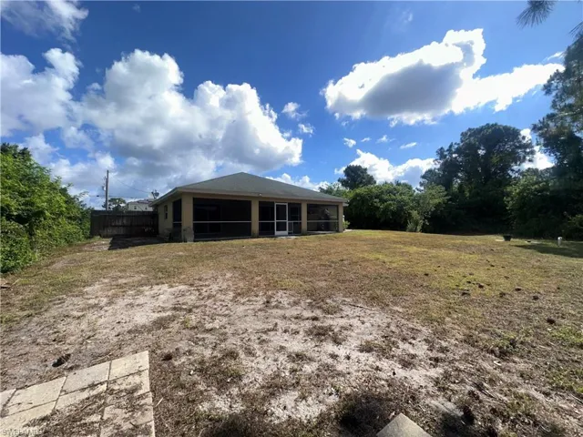 2905  20th W ST, Lehigh Acres, FL 33971
