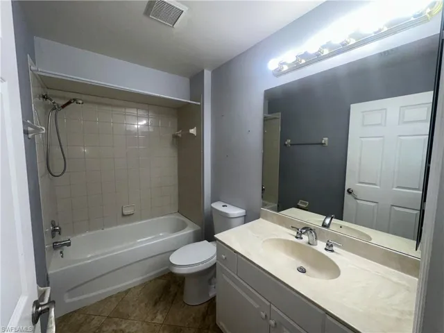 2905  20th W ST, Lehigh Acres, FL 33971