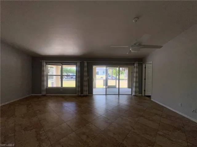 2905  20th W ST, Lehigh Acres, FL 33971