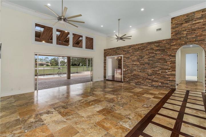 WITH POOL & LAKE VIEW