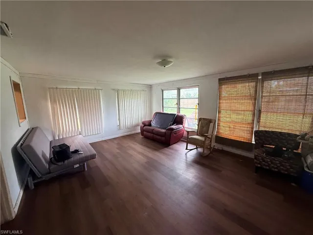 221 Brooks Ct, North Fort Myers, Florida 33917
