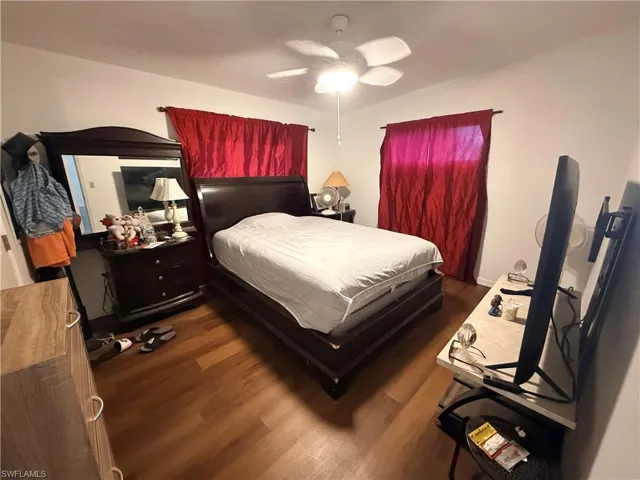 221 Brooks Ct, North Fort Myers, Florida 33917