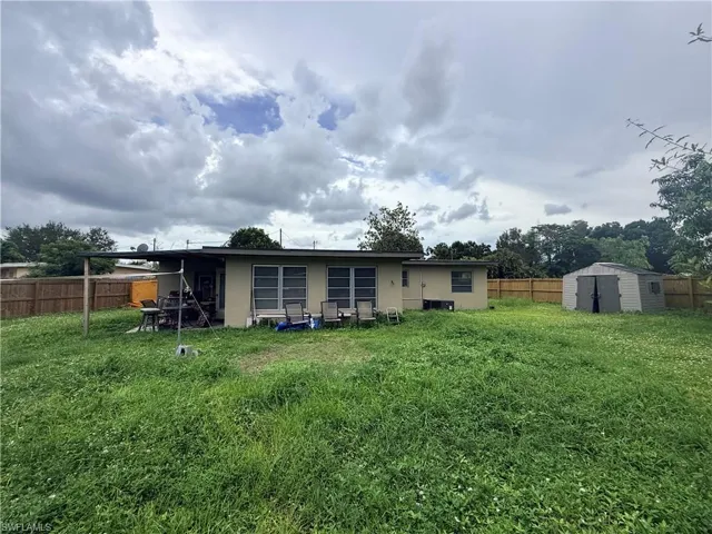 221 Brooks Ct, North Fort Myers, Florida 33917