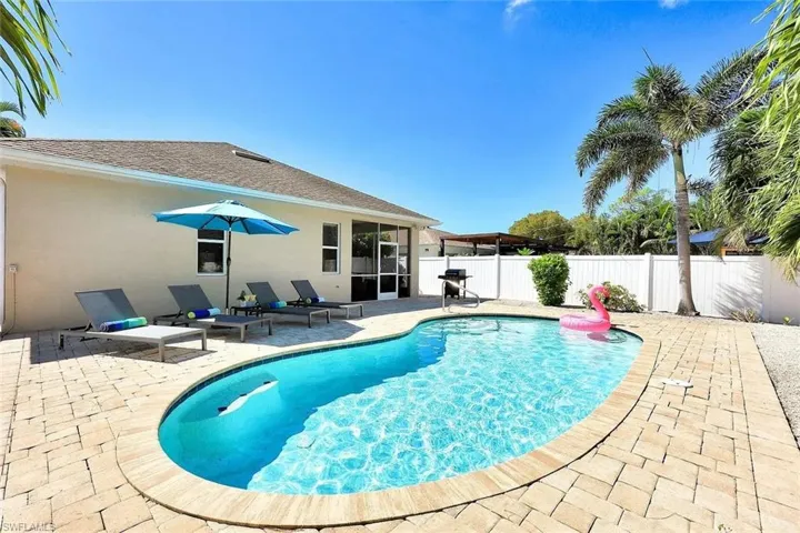 847 98th Ave N, Naples, Florida 34108