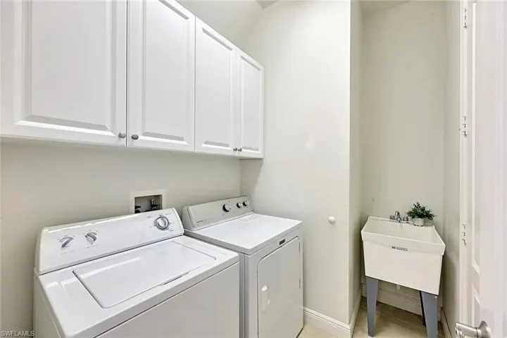 847 98th Ave N, Naples, Florida 34108