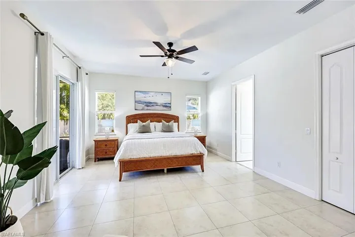 847 98th Ave N, Naples, Florida 34108