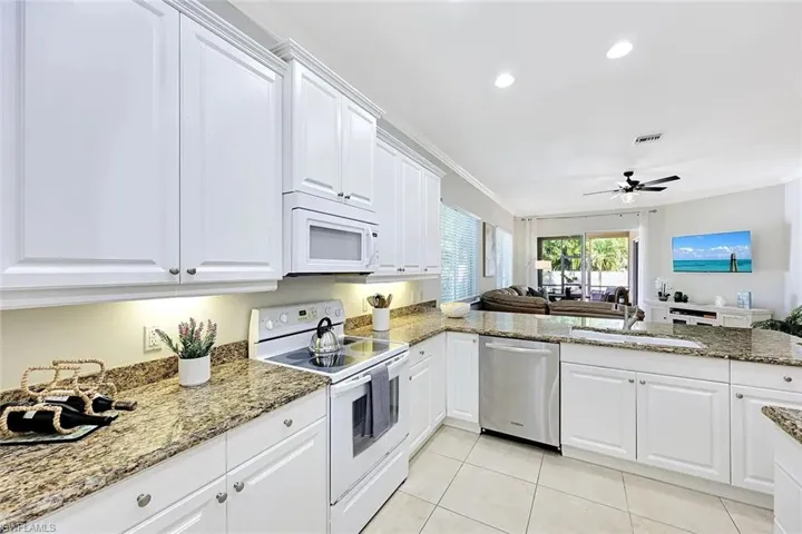 847 98th Ave N, Naples, Florida 34108