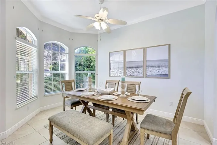 847 98th Ave N, Naples, Florida 34108