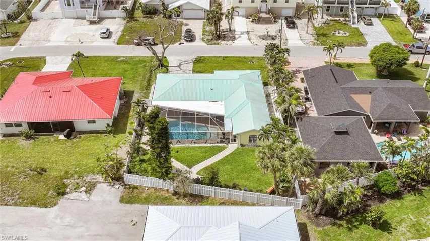 Aerial view featuring a residential view