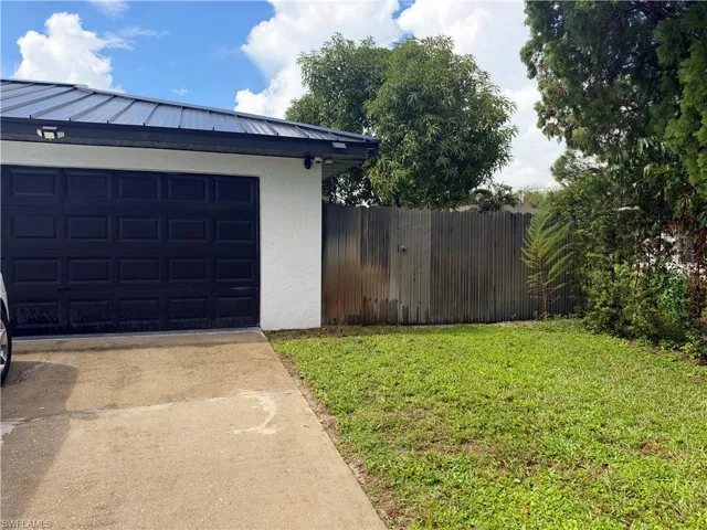 279 Ground Dove Cir, Lehigh Acres, Florida 33936