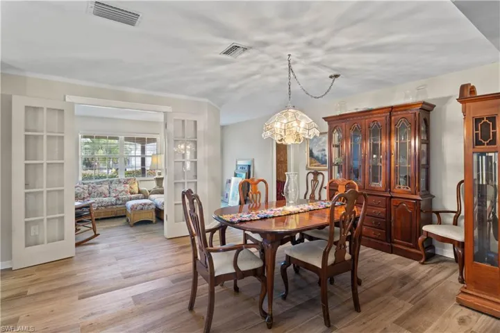 Dedicated area for formal or casual meals.