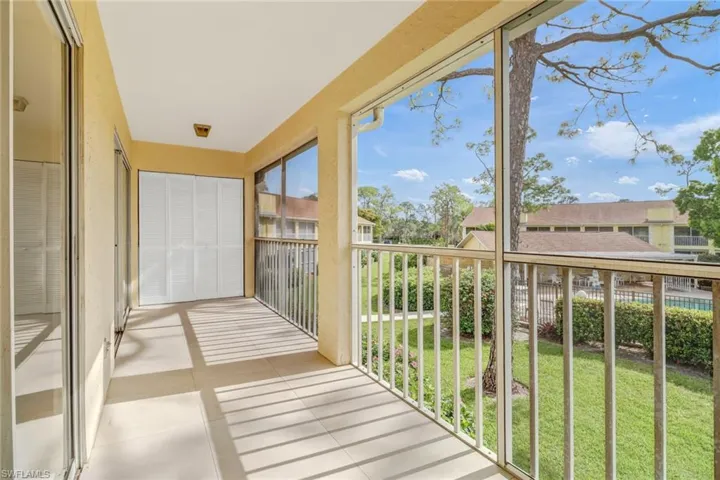 2666 Kings Lake BLVD # 202, NAPLES FL 34112