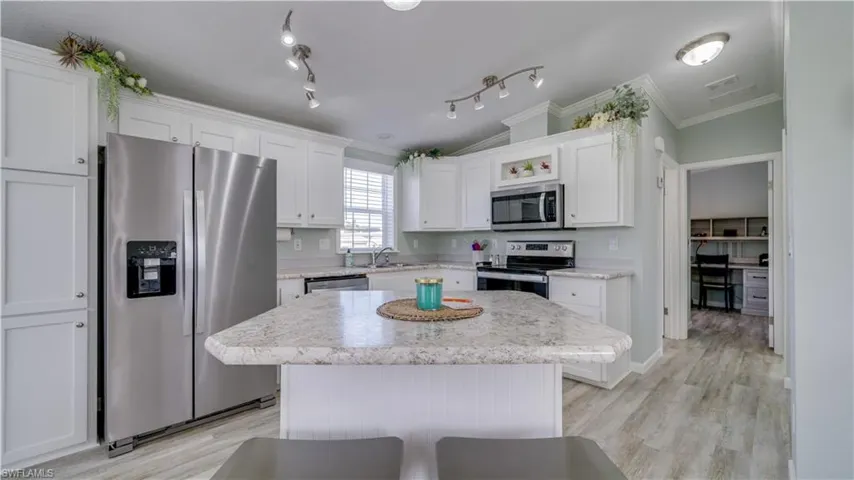 Open Kitchen, perfect for entertaining