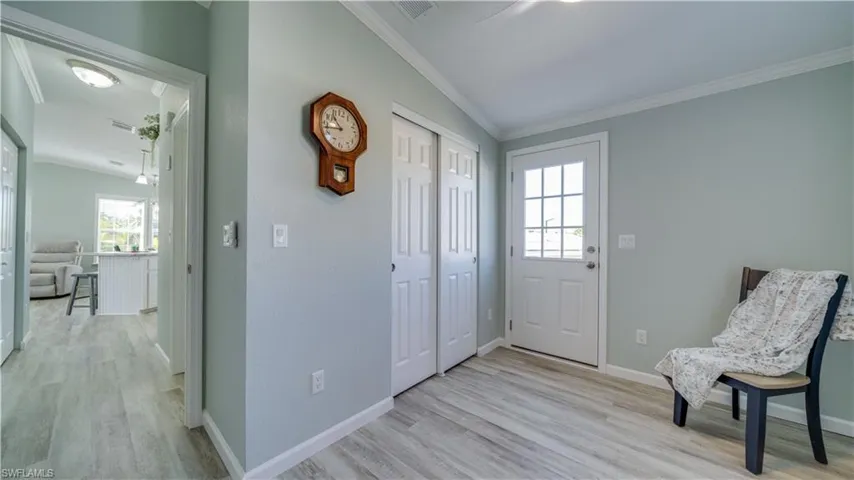 2nd Bedroom with access outside