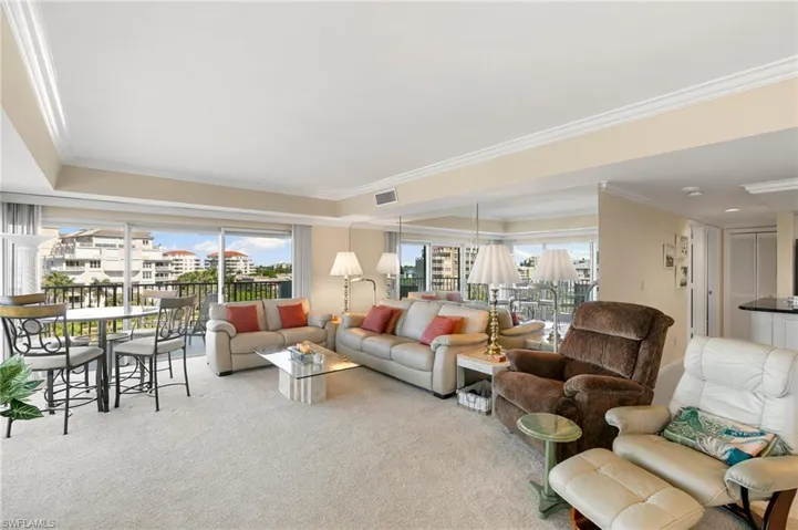 Crown molding and mirrored back wall