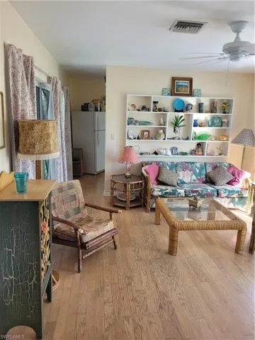 870  Forest  AVE, Naples, FL 34102