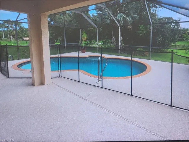 237 Rue Labonne Rd, Fort Myers, Florida 33913