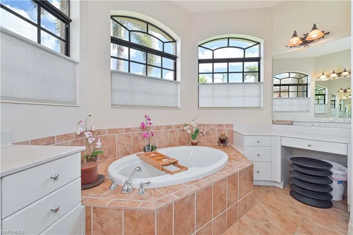 506 Se 24th St, Cape Coral, Florida 33990