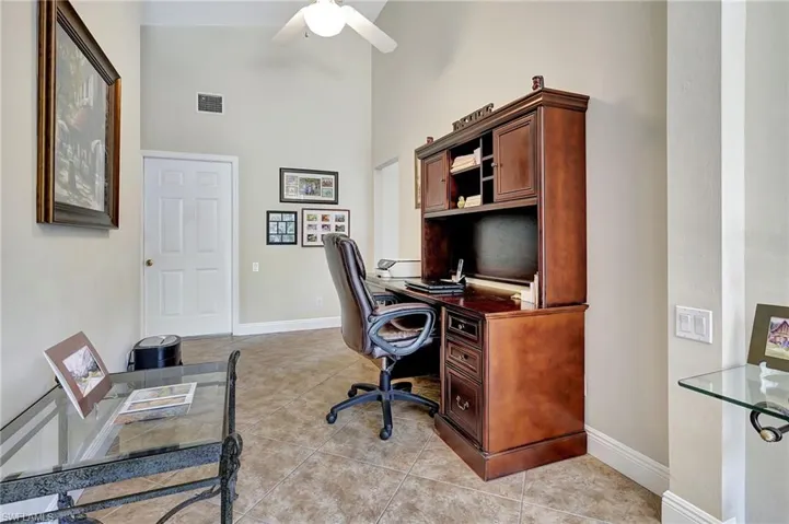 5110  Coral Wood  DR, Naples, FL 34119