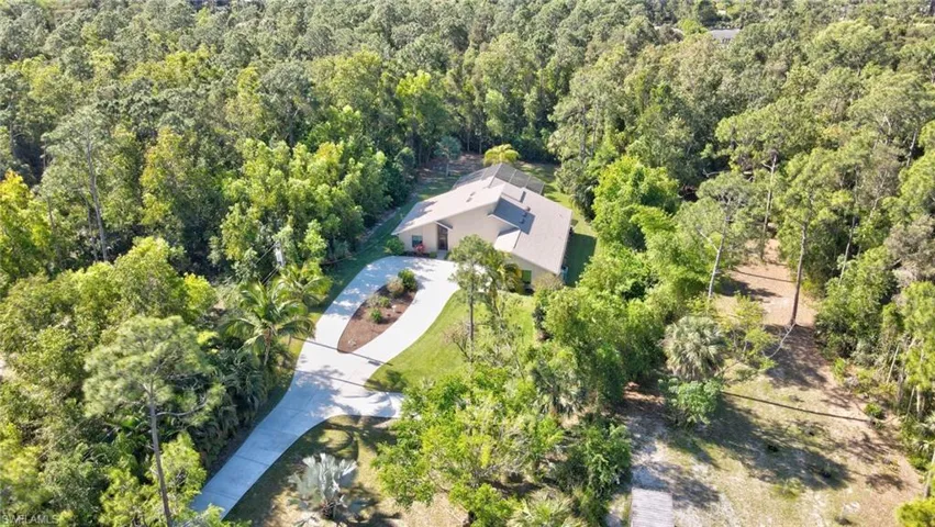 5110  Coral Wood  DR, Naples, FL 34119
