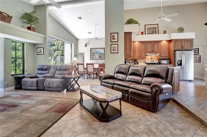 5110  Coral Wood  DR, Naples, FL 34119