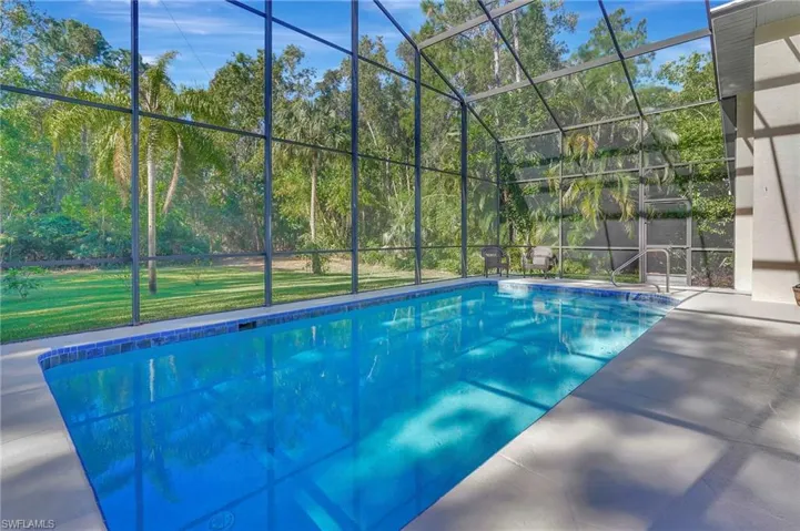 5110  Coral Wood  DR, Naples, FL 34119