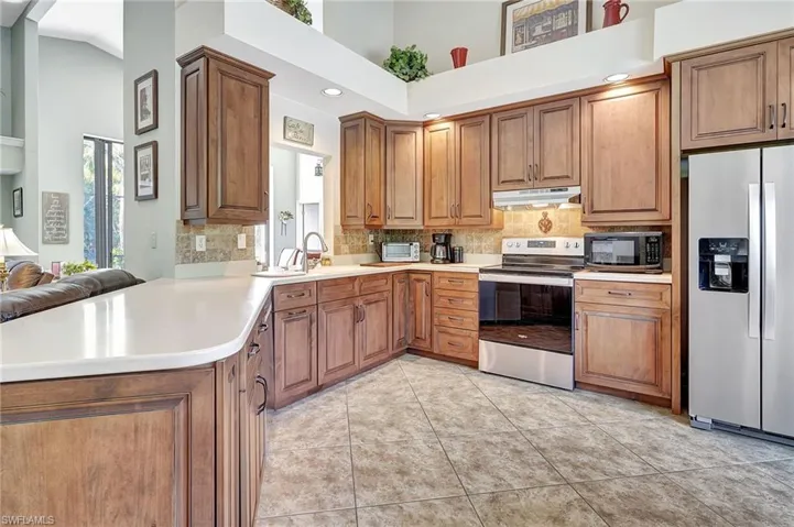 5110  Coral Wood  DR, Naples, FL 34119
