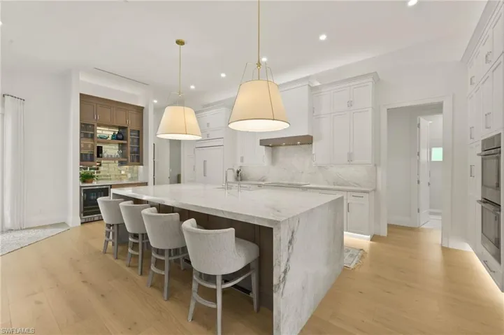 6689 Mill Run Cir, Naples, Florida 34109