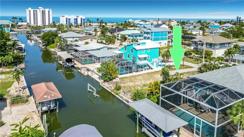 200 Curlew St, Fort Myers Beach, Florida 33931